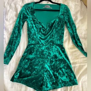 Urban outfitters green velvet romper size Small